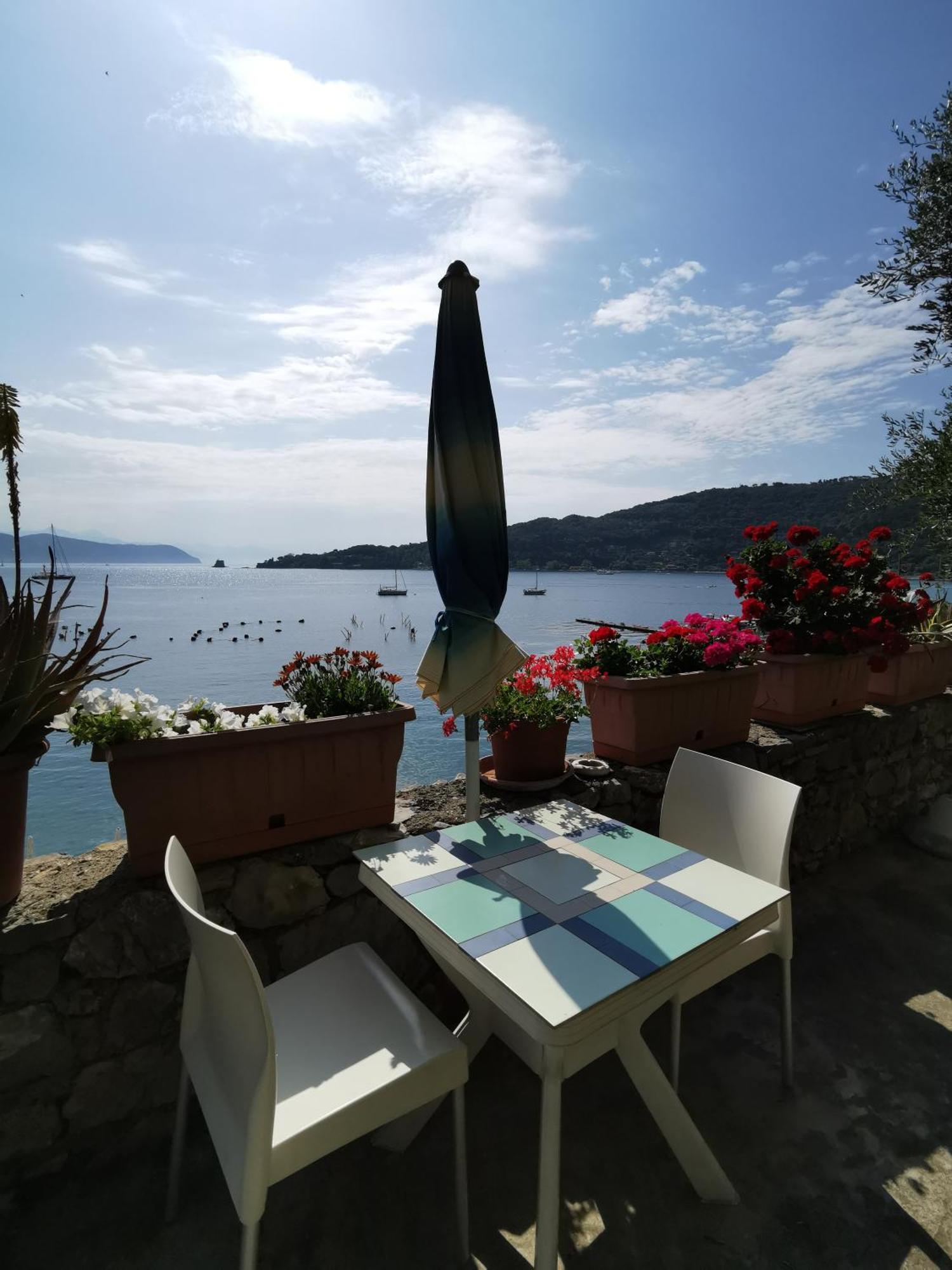 B&B La Palafitta ポルトヴェーネレ エクステリア 写真